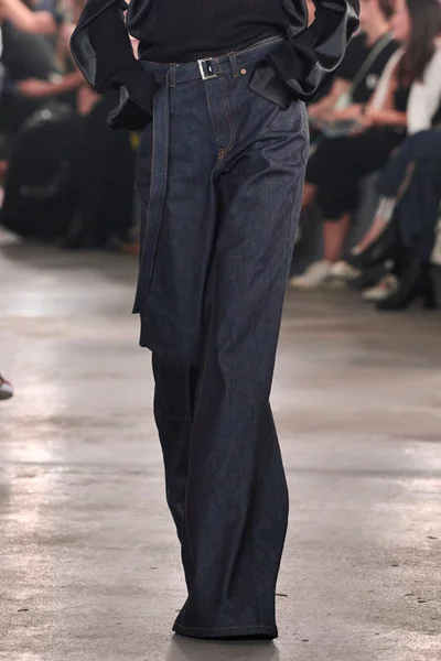Look 26